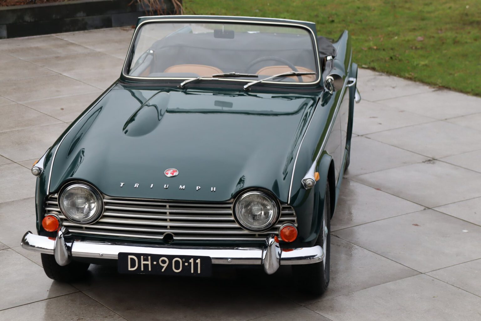 Triumph TR4A: Unterschiede zum TR4, Kaufberatung, Restaurierung, Technik, typische Schwachstellen, sinnvolle Verbesserungen und aktuelle Marktpreise.