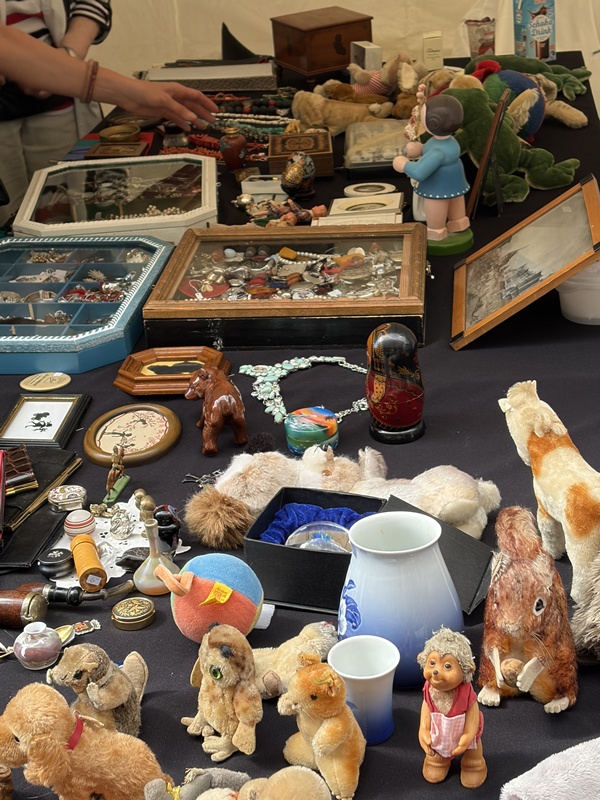 Antik und Design Markt Hamburg Collonaden