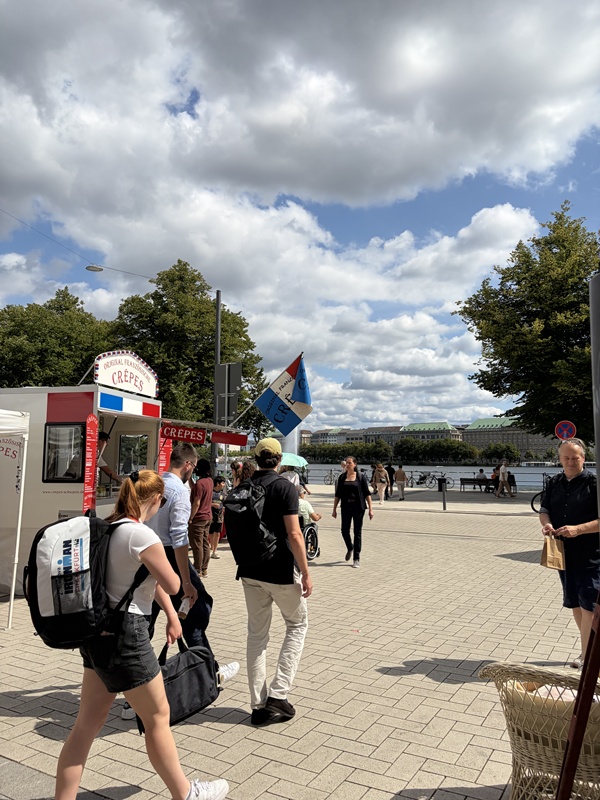 Antik und Design Markt Hamburg Collonaden